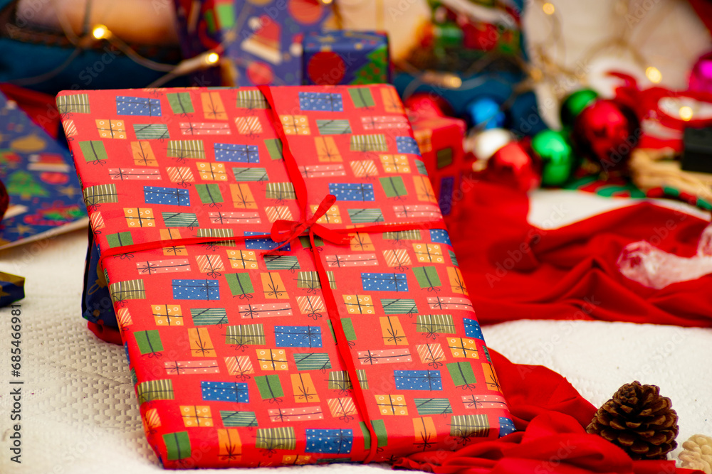 christmas, gift, holiday, decoration, tree, xmas, present, box, celebration, santa, winter, snow, snowman, season, bow, toy, red, year, new, presents, ball, december, decorations, claus, happy