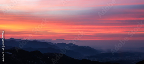 beautiful sunset over the mountains mac wallpaper © Vikaas