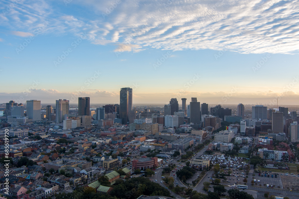 Fototapeta premium Downtown New Orleans, Louisiana at sunset