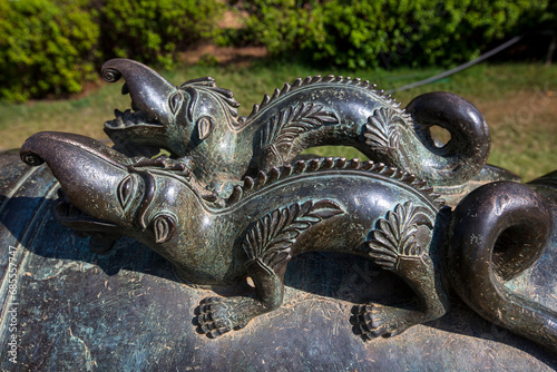 Crocodile sculpture on cannon, Chowmahalla Palace, Chowmahallat Palace, Nizam Palace, Hyderabad, Andhra Pradesh, Telangana, India © abc foto
