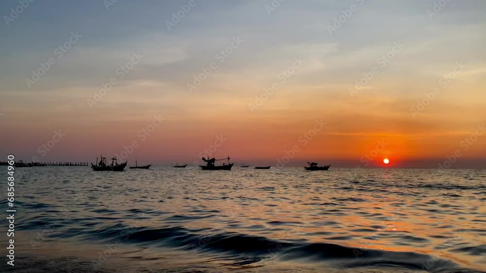 Sky sunset scenery,background Whether it's the warm hues of a sunrise or sunset, shimmering reflection of the sun on the clouds, the sky and clouds have the power to inspire feelings of awe and wonder Sky sunset scenery,background Whether it's the warm hues of a sunrise or sunset, shimmering reflection of the sun on the clouds, the sky and clouds have the power to inspire feelings of awe and wonder