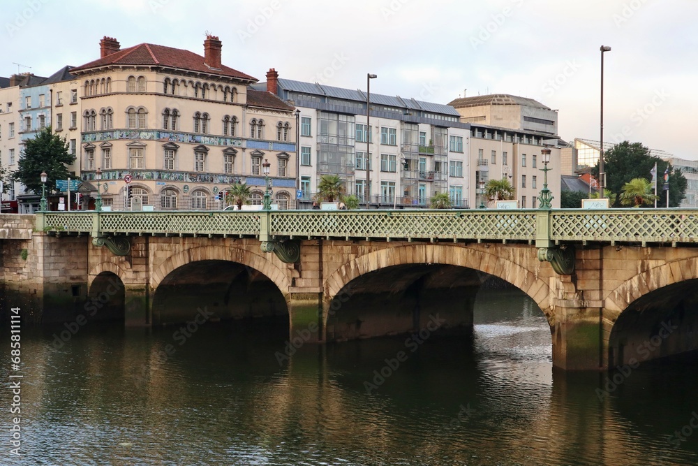 Obraz premium Dublino - Grattan Bridge da Ormond Quay Lower