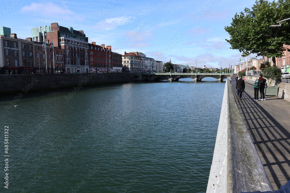 Dublino - Scorcio del Grattan Bridge da Liffey Boardwalk