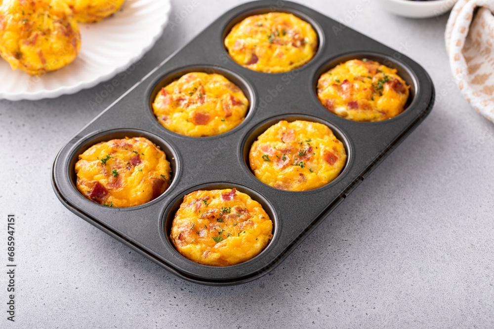 Egg muffins with bacon and cheddar, egg bites for breakfast Egg muffins with bacon and cheddar, egg bites for breakfast