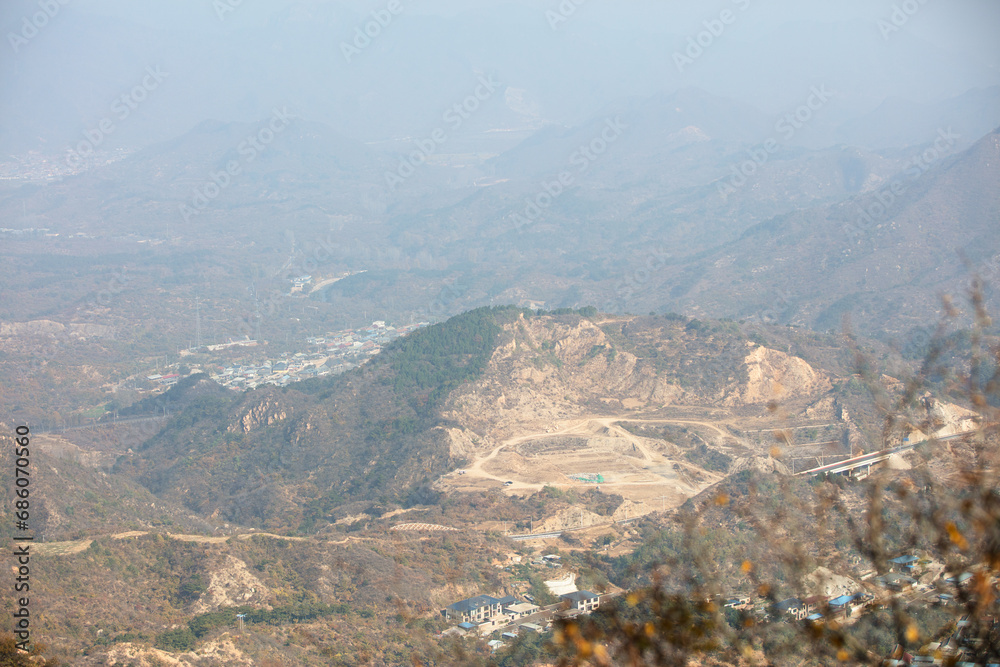 Mountainous areas under polluted air