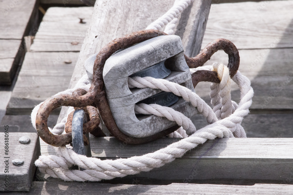 rope with pully for a boat