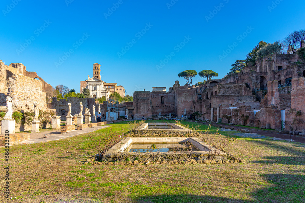 Obraz premium garden, stage and fountain inside the palatine hill in the space of the priestly order, Rome, Italy