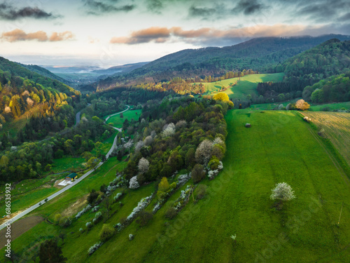 Fototapeta Naklejka Na Ścianę i Meble -  Nad Dubnem o wschodzie słońca. Piękny krajobraz.