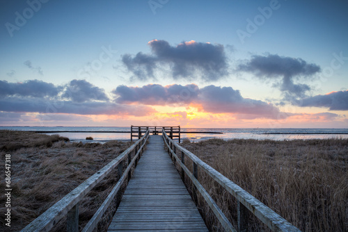 Canvastavla Holzsteg am Meer zu Sonnenaufgang