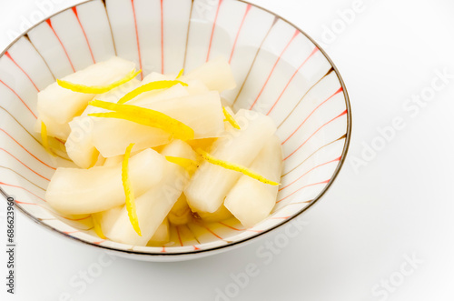 Obraz na płótnie ゆず大根(大根と柚子の漬物) w salonie