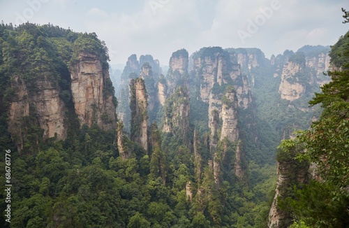 Canvastavla The amazing sandstone pillars of Zhangjiajie National Forest Park, Hunan, China