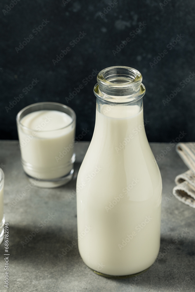 Organic Grass Fed Whole Cow Milk Organic Grass Fed Whole Cow Milk