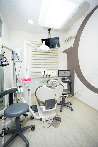Fototapeta Naklejka Na Ścianę i Meble -  Dental clinic. Dentist's bright office