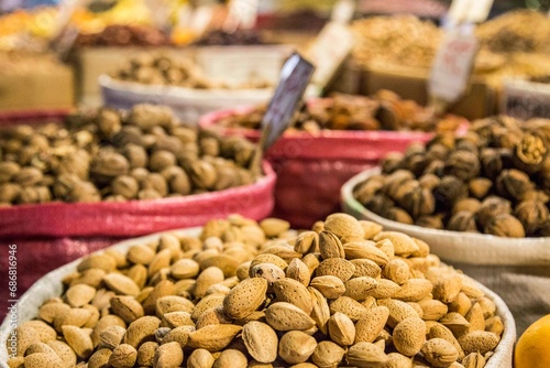 Nuts & nuts