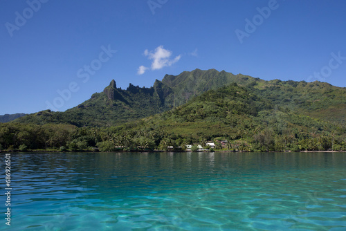 Green tropical mountains on the beach in Tahiti 