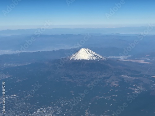 空から見た富士山 © firstocean