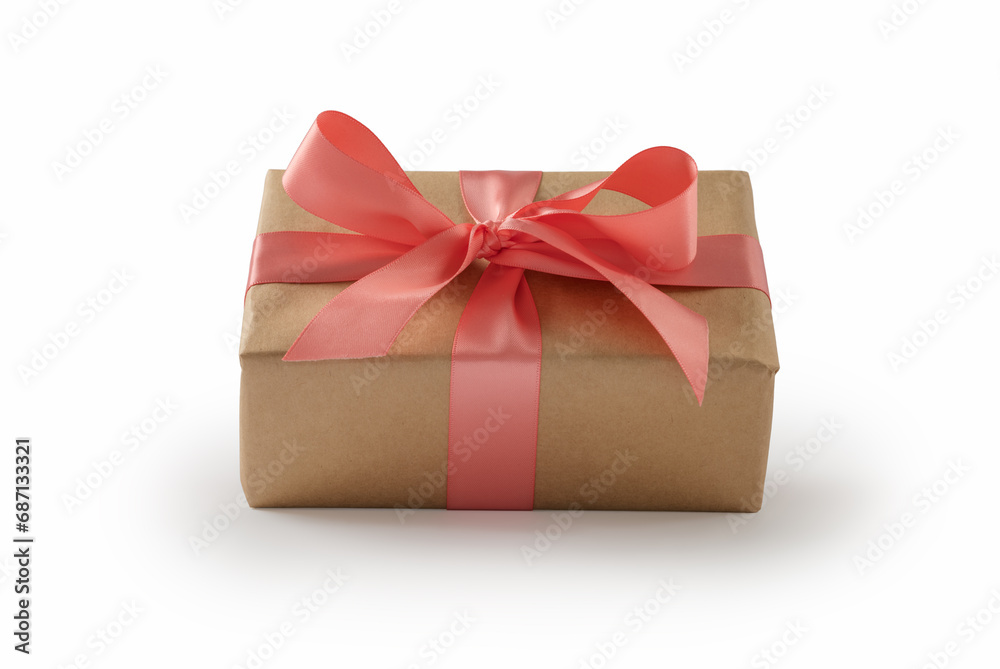 Obraz premium Brown paper gift box with silk rose ribbon isolated on white