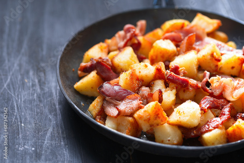 Obraz na płótnie bacon potato hash breakfast w salonie
