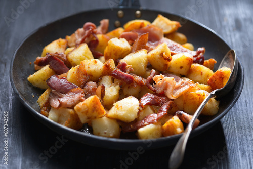 bacon potato hash breakfast