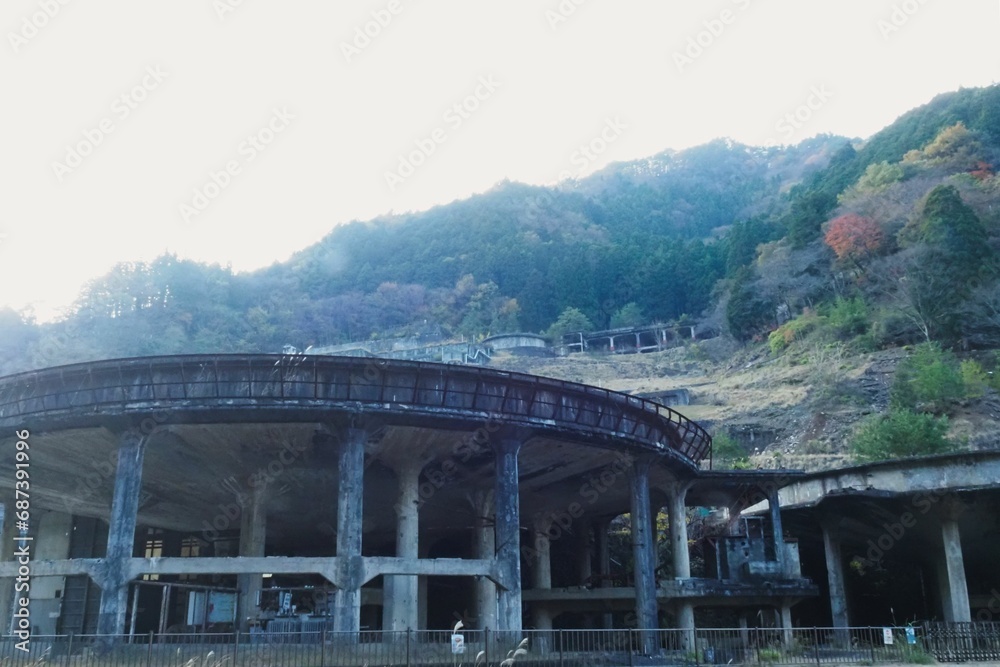 日本の産業遺産は鉄鉱石の選鉱所跡