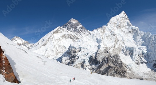 mount Everest glacier hikers Nepal Himalayas mountains © Daniel Prudek