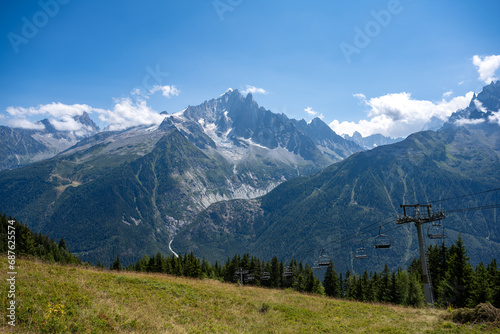 Fototapeta Naklejka Na Ścianę i Meble -  Elevated view of the Chamonix valley