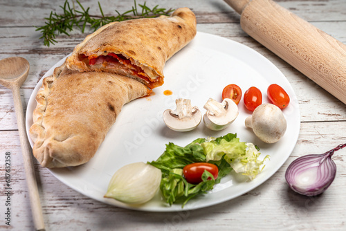 CALZONE