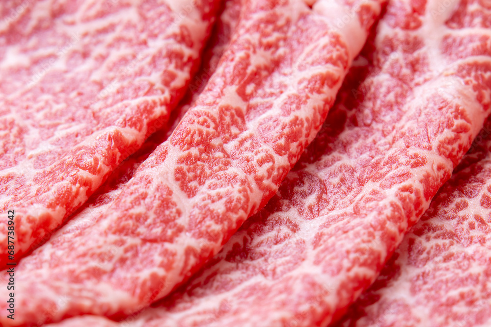 牛肉(黒毛和牛モモ薄切り)のアップ。
牛肉(黒毛和牛モモ薄切り)のアップ。