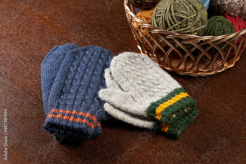 編みもののイメージ 手袋