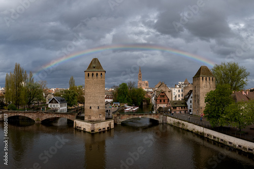 Arc-en-Ciel sur les Ponts Couverts de Strasbourg (France)