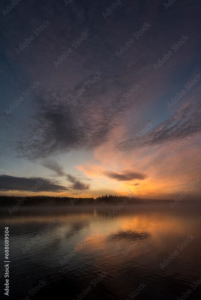 Sonnenaufgang am Piteälven in Schweden