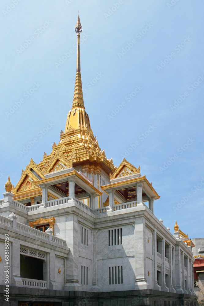 Fototapeta premium Wat Traimit in Bangkok