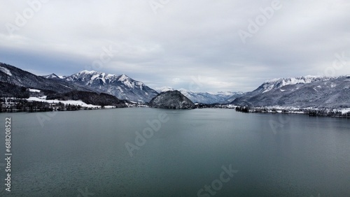 Winter und Weihnachten in den Bergen des Wolgansee. Austria, Strobl, St Gilgen.