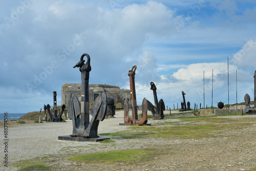 Ancres de navires au musée de la bataille de l'atlantique à Kerbonn . Camaret sur mer - Bretagne France photo