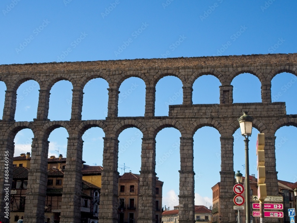 To the north of Madrid lies the absolutely picturesque city of Segovia, Spain. It makes the perfect day trip from Madrid to wander its quaint streets and admire its incredible Roman aqueduct To the north of Madrid lies the absolutely picturesque city of Segovia, Spain. It makes the perfect day trip from Madrid to wander its quaint streets and admire its incredible Roman aqueduct