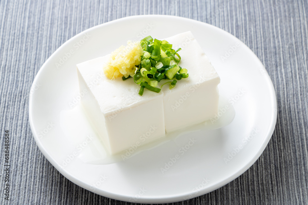 冷奴。
冷奴。