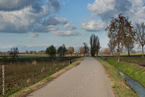 paesaggio di campagnain inverno