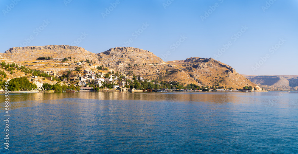 Panoramic view of Halfeti district with sunken Ulu Mosque in Sanliurfa Province of Turkey. Panoramic view of Halfeti district with sunken Ulu Mosque in Sanliurfa Province of Turkey.