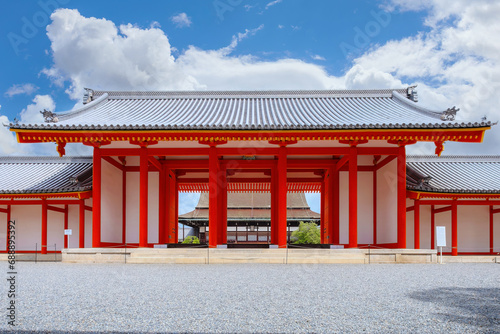 Kyoto Imperial Palace was the residence of Japan's Imperial Family until 1868, when the emperor and capital were moved from Kyoto to Tokyo. © coward_lion