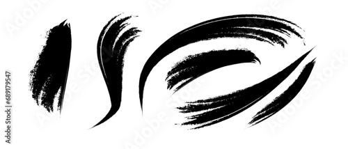 墨で書かれたブラシストローク