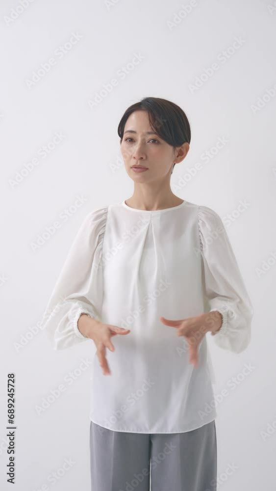話す女性 話す女性