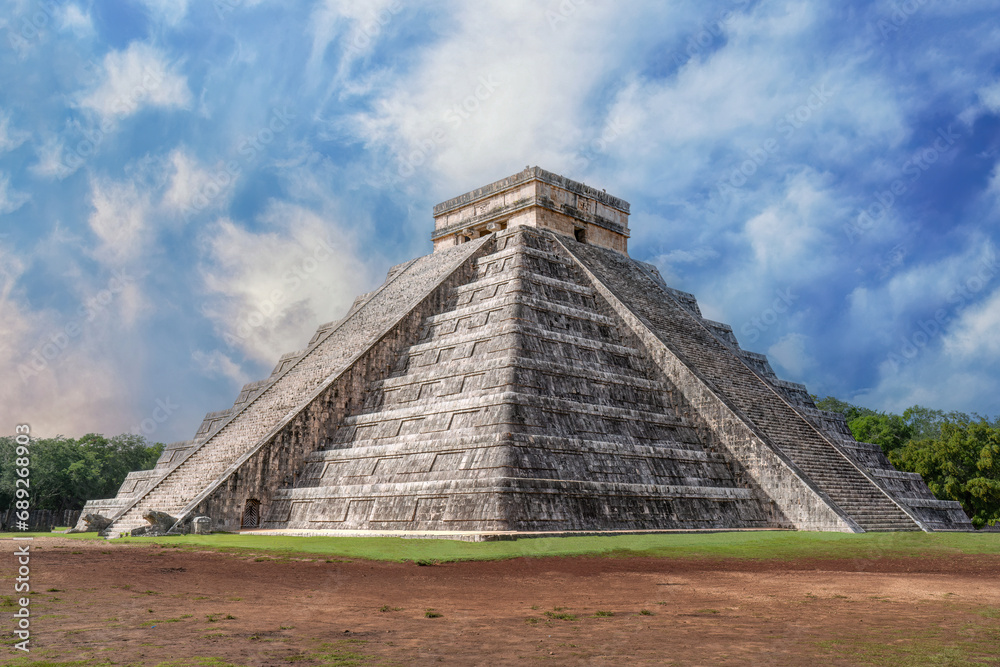 Mayan pyramid of Kukulcan in  mexican city of Chichen Itza, Yucatan, Mexico