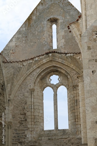 Abbaye des Châteliers © carolle
