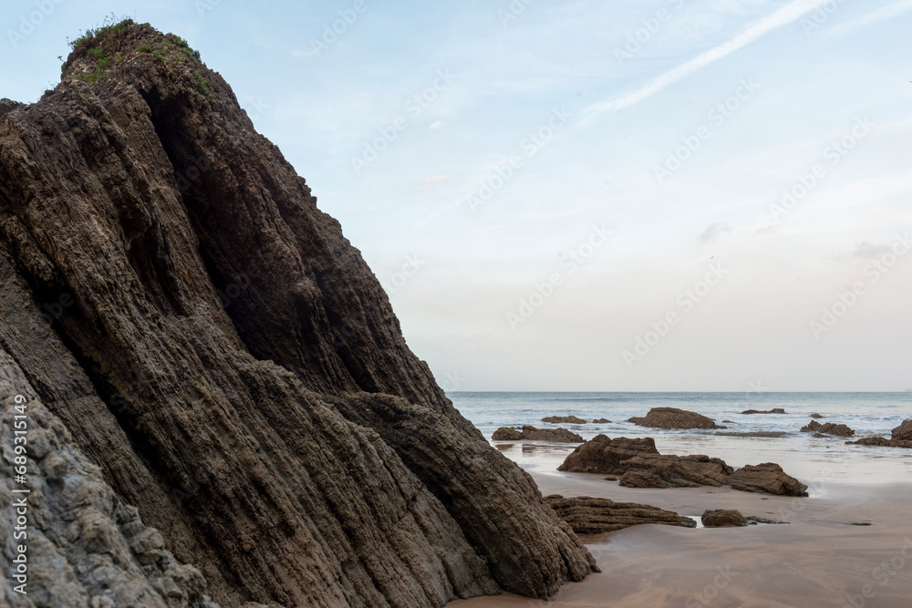 Grandes piedras Candás Playa de la palmera Asturias mar cantábrico surf, concejo de carreño Costa central ASturiana Grandes piedras Candás Playa de la palmera Asturias mar cantábrico surf, concejo de carreño Costa central ASturiana