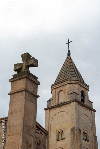 IGLESIA DE SAN PEDRO GIJÓN DETALLES DE LA CIUDAD 2024 ASTURIAS SPAIN TOURISM TURISMO GIJÓN PHOTOS WITH DETAILS OF THE CITY SPAIN
 photo