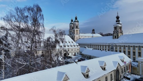 Stift Sankt Florian an einem Wintertag photo