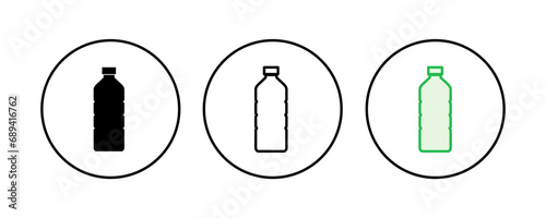 Bottle icon set. bottle vector icon