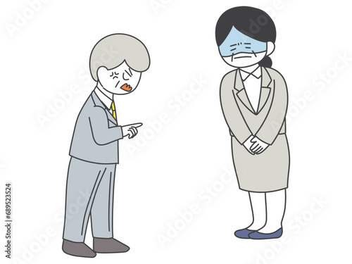 上司に怒られるベテラン女性社員