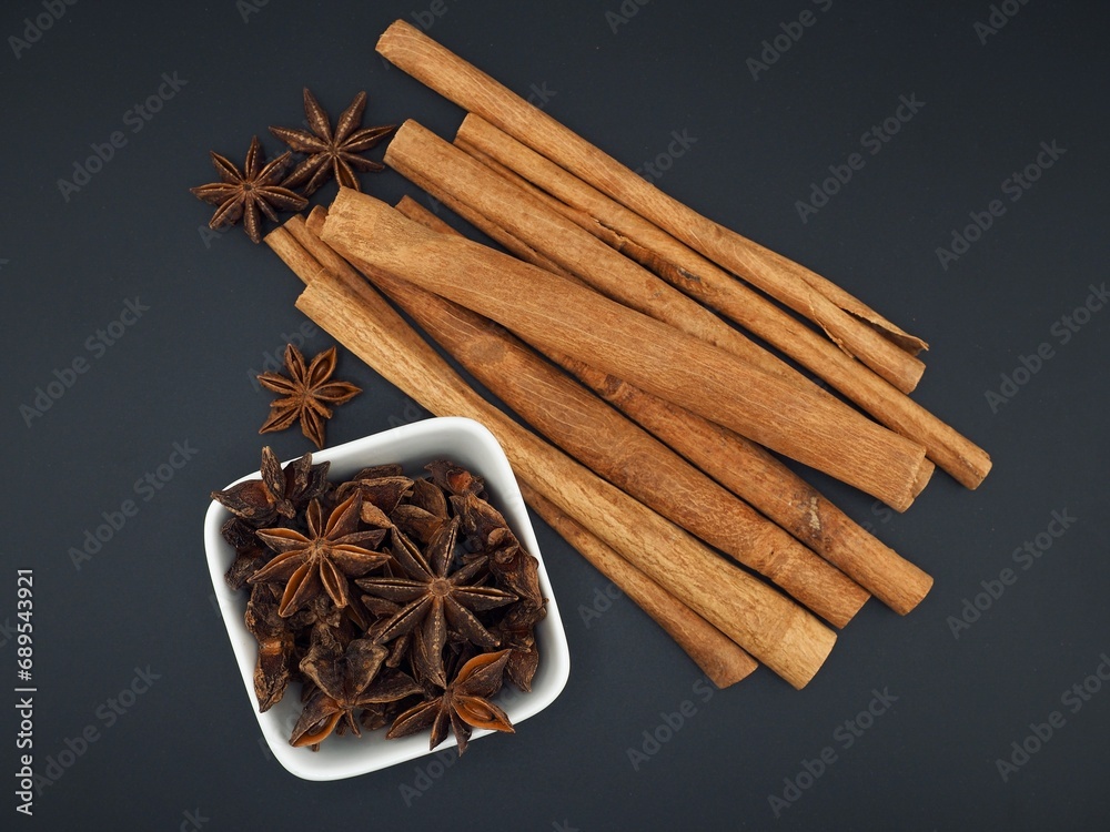 말린 향신료 스타아니스홀, 팔각향, 시나몬 Stock Photo | Adobe Stock
