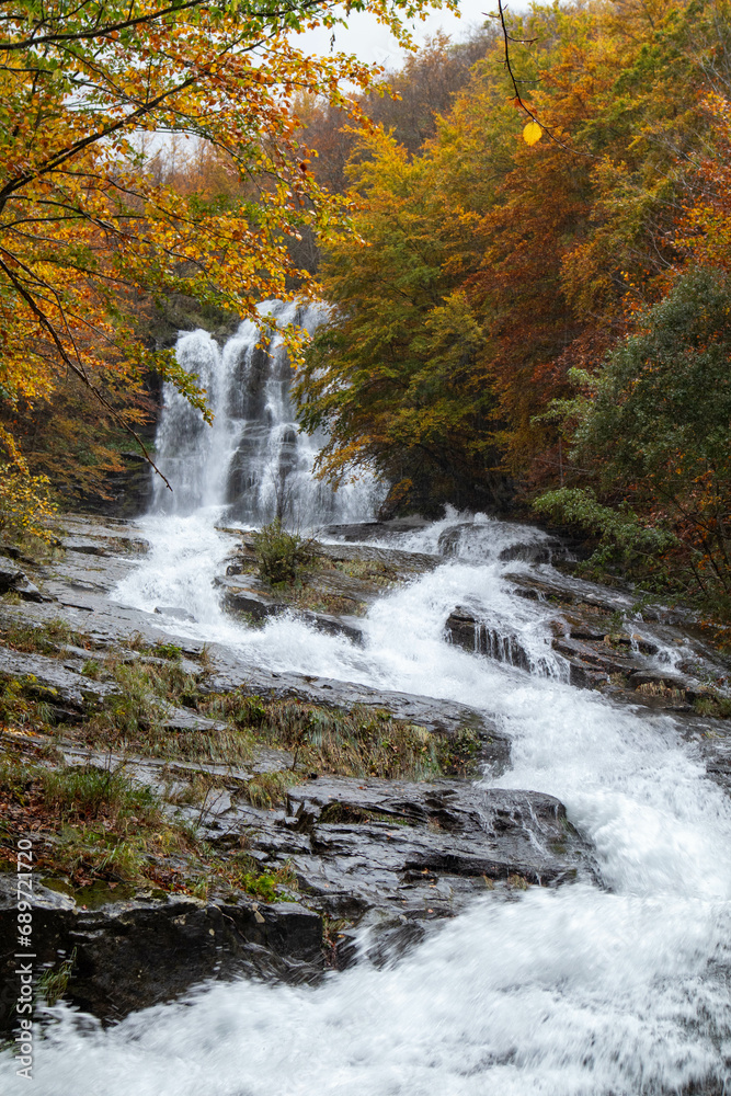 Cascate del Doccione, provincia di Modena, Emilia Romagna Cascate del Doccione, provincia di Modena, Emilia Romagna